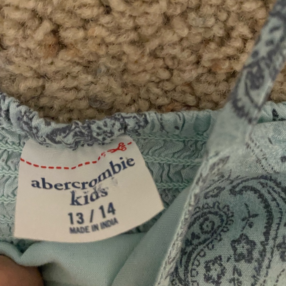 bandanna blue Abercrombie top